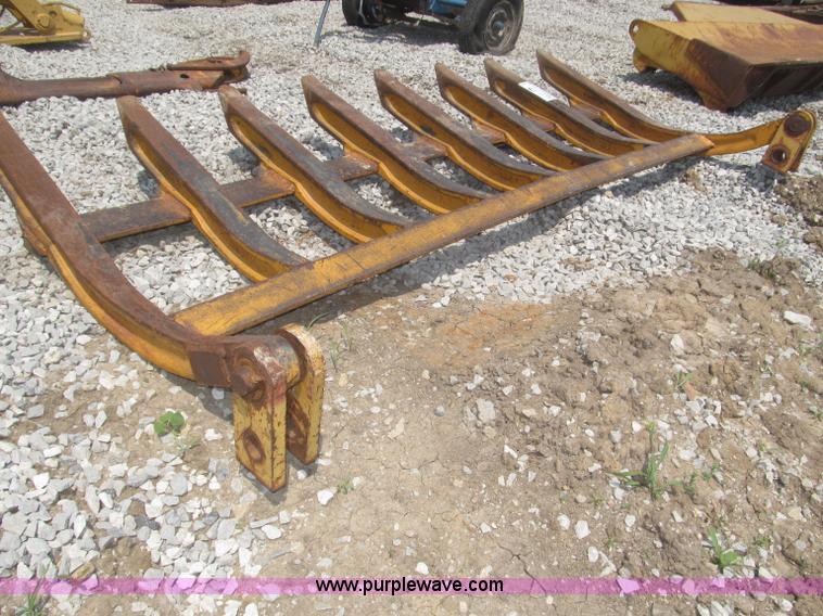 image for item F7013 Henderson 10' root/brush rake