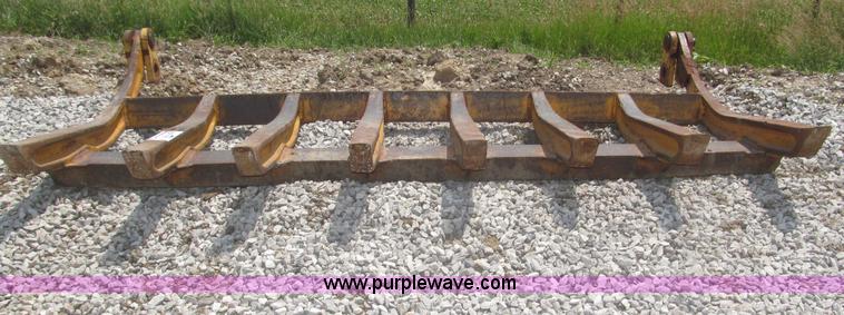 image for item F7013 Henderson 10' root/brush rake