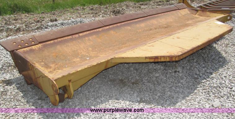 image for item F7014 Caterpillar 13' dozer s-blade