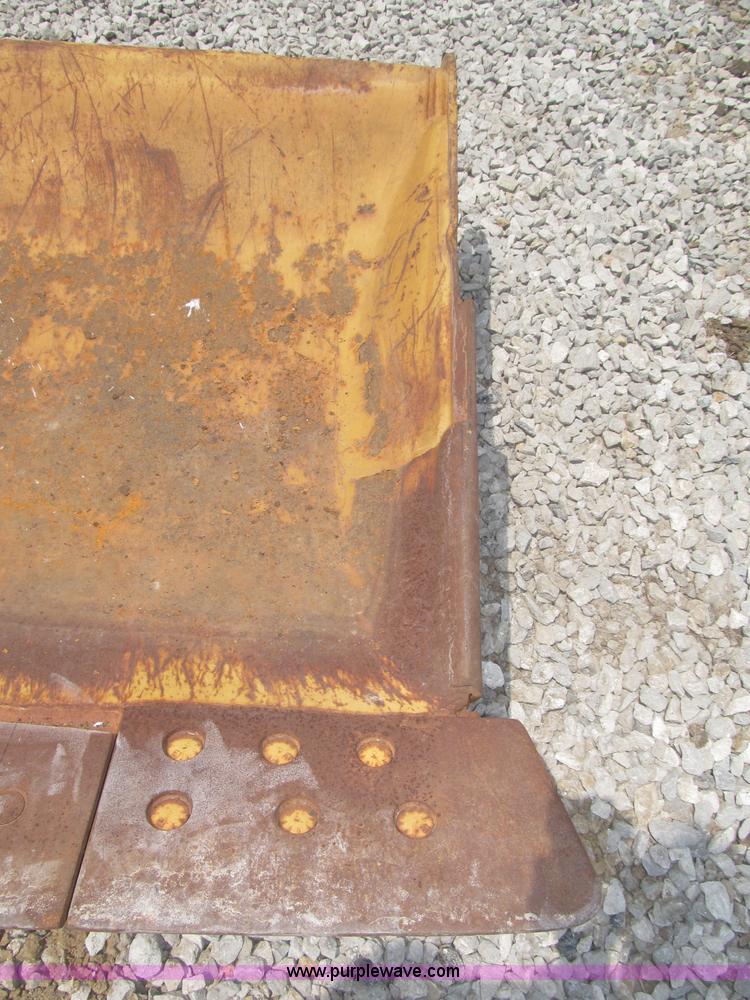 image for item F7014 Caterpillar 13' dozer s-blade