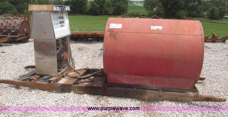 image for item F7017 Fuel tank and dispensing platform