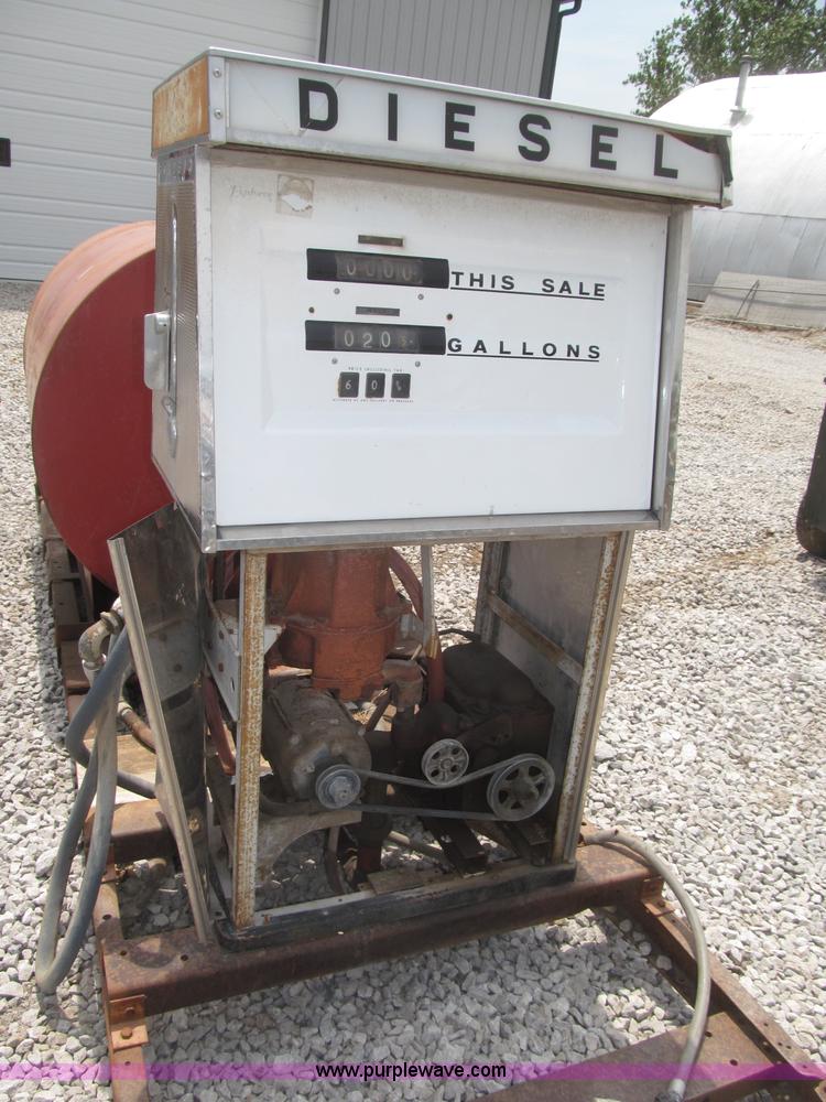 image for item F7017 Fuel tank and dispensing platform