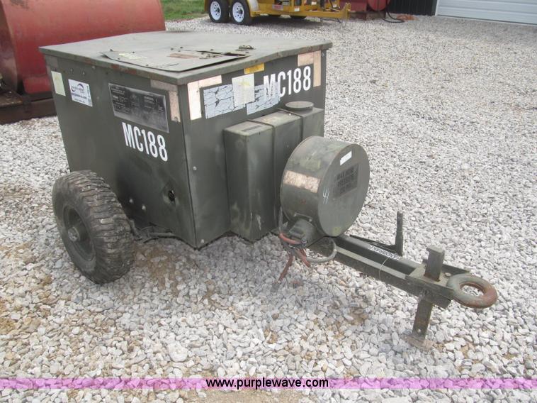 image for item F7018 U.S. MC-2A air compressor