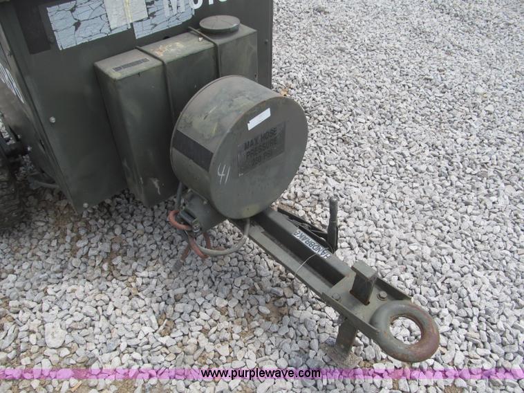 image for item F7018 U.S. MC-2A air compressor