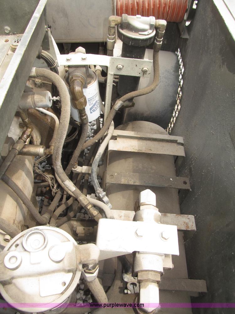 image for item F7018 U.S. MC-2A air compressor