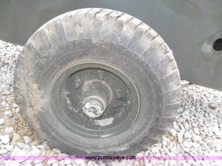 image for item F7018 U.S. MC-2A air compressor