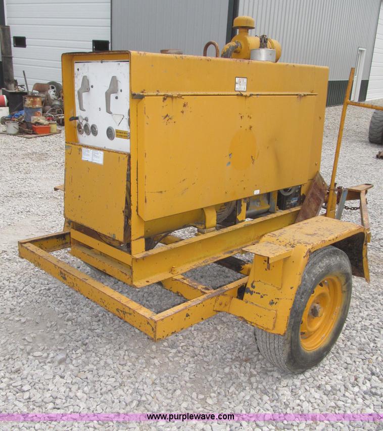 image for item F7021 Miller Big D4 welder/generator