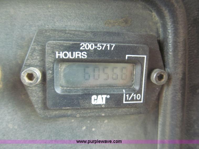 image for item F7023 1995 Caterpillar D6H LGP dozer