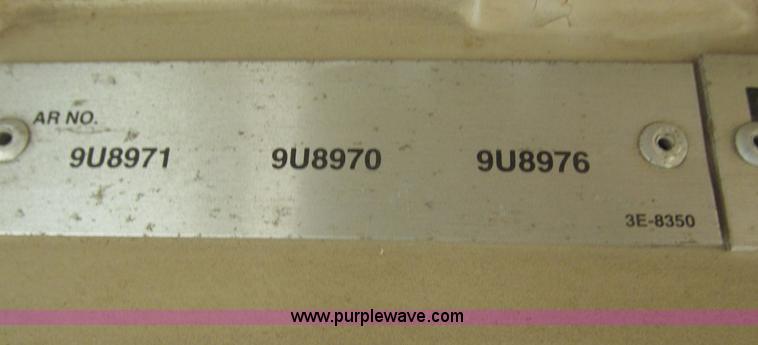 image for item F7023 1995 Caterpillar D6H LGP dozer