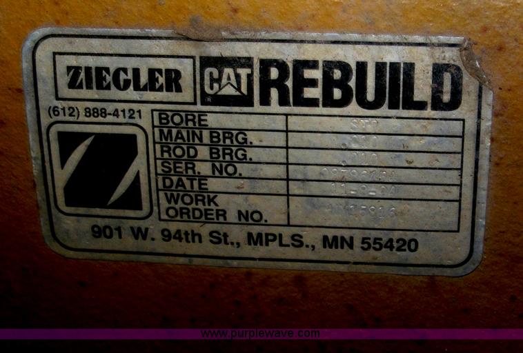 image for item F7023 1995 Caterpillar D6H LGP dozer