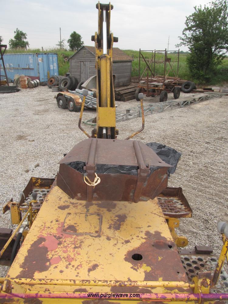 image for item F7024 Vermeer M470 articulated trencher