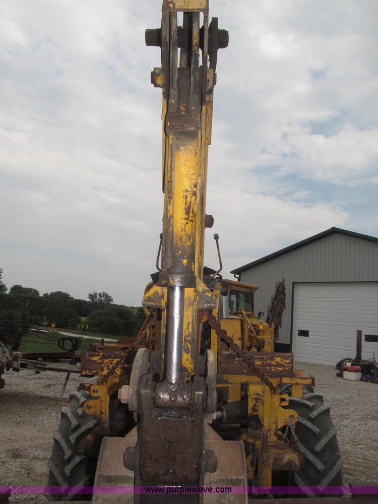 image for item F7024 Vermeer M470 articulated trencher