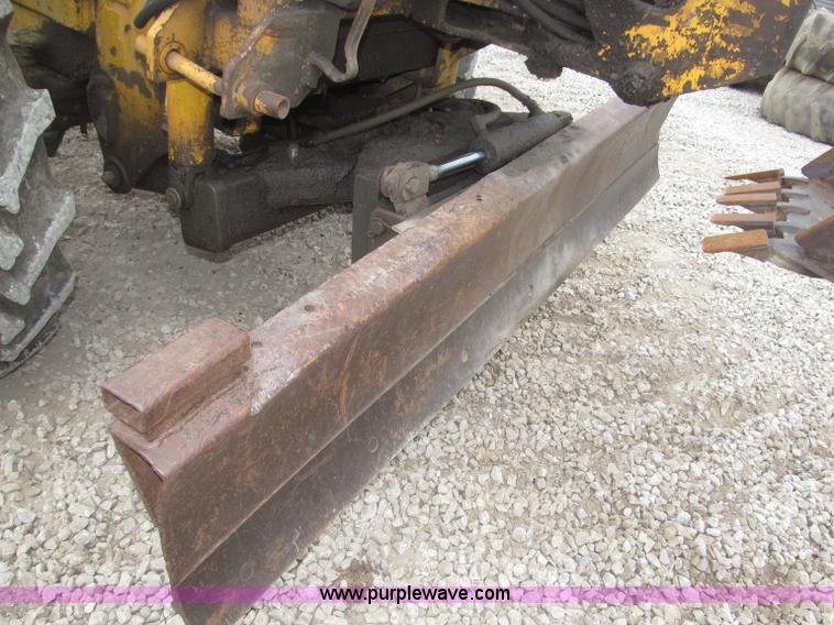 image for item F7024 Vermeer M470 articulated trencher