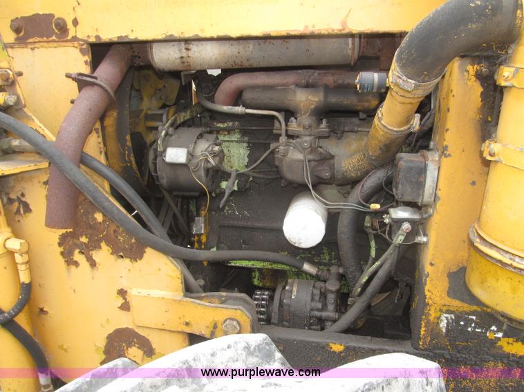 image for item F7024 Vermeer M470 articulated trencher