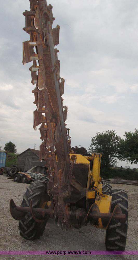 image for item F7024 Vermeer M470 articulated trencher