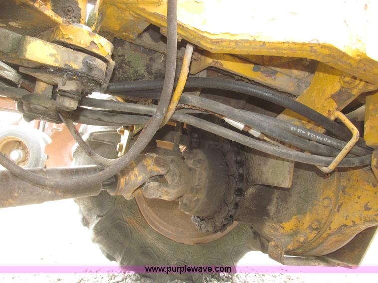 image for item F7024 Vermeer M470 articulated trencher