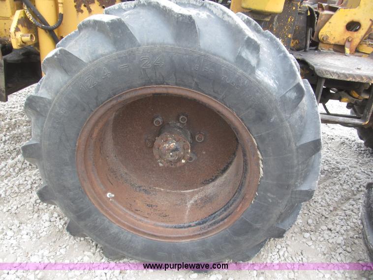 image for item F7024 Vermeer M470 articulated trencher