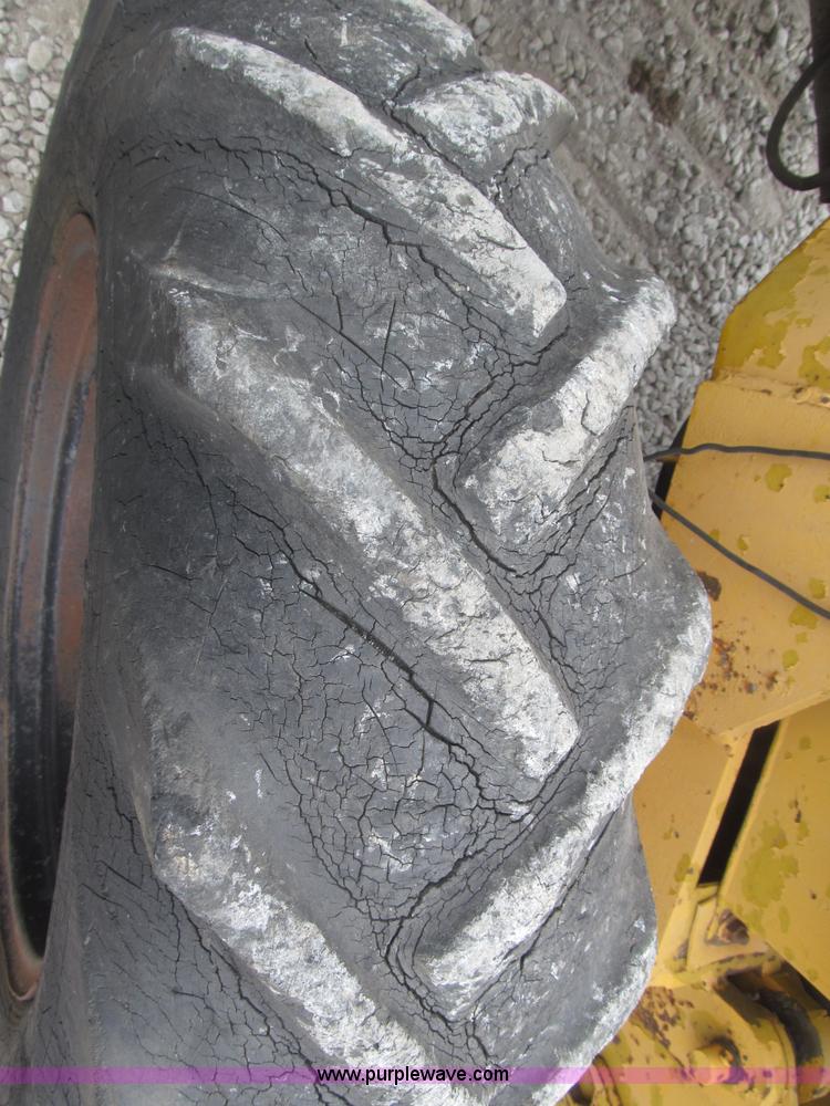 image for item F7024 Vermeer M470 articulated trencher