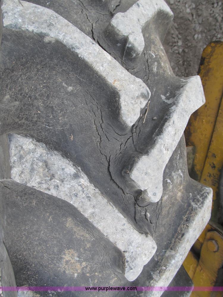 image for item F7024 Vermeer M470 articulated trencher