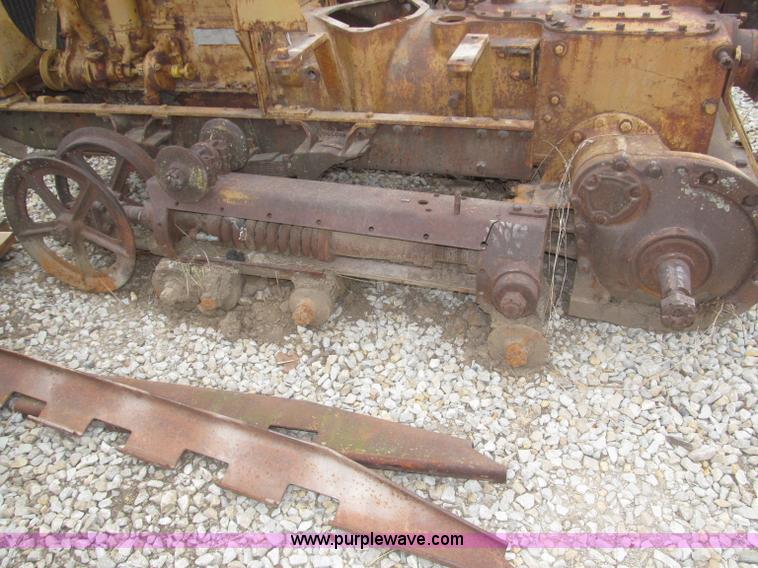 image for item F7025 Oliver CleTrac dozer