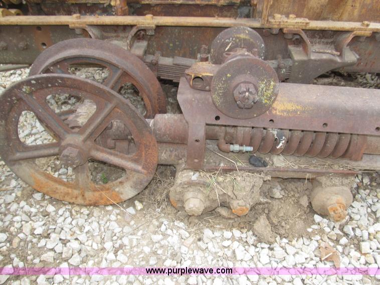 image for item F7025 Oliver CleTrac dozer