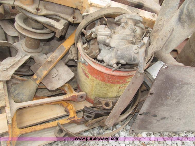 image for item F7025 Oliver CleTrac dozer