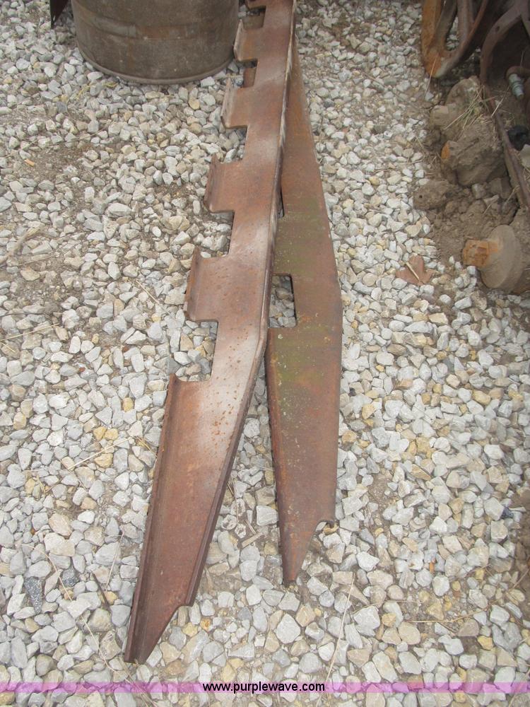 image for item F7025 Oliver CleTrac dozer