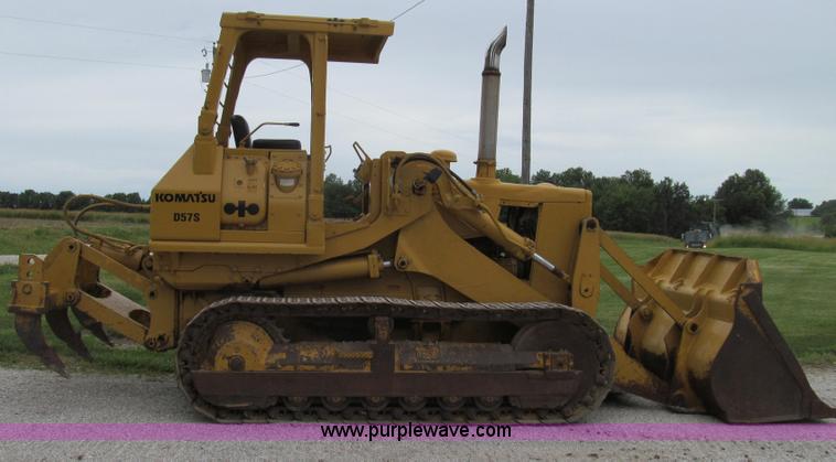 image for item G2019 1985 Komatsu D57S track loader