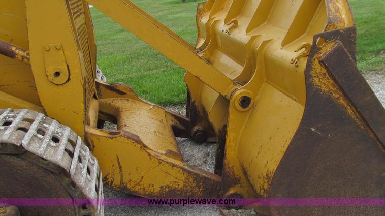 image for item G2019 1985 Komatsu D57S track loader