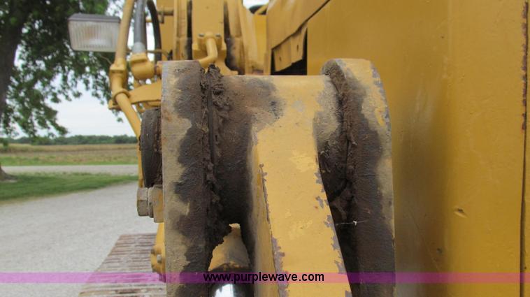 image for item G2019 1985 Komatsu D57S track loader
