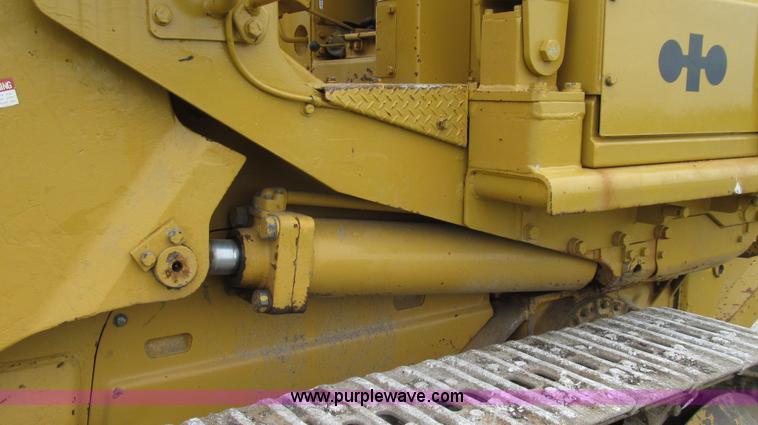 image for item G2019 1985 Komatsu D57S track loader