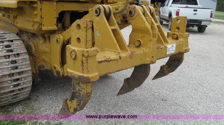 image for item G2019 1985 Komatsu D57S track loader