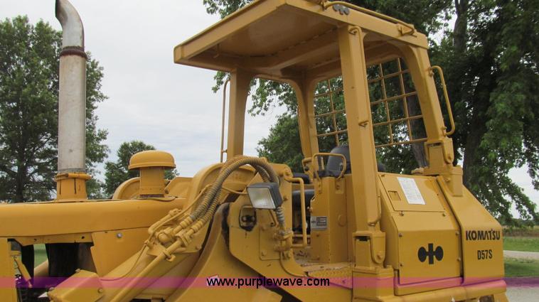 image for item G2019 1985 Komatsu D57S track loader