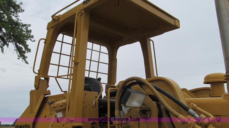 image for item G2019 1985 Komatsu D57S track loader