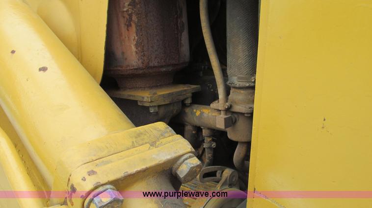 image for item G2019 1985 Komatsu D57S track loader