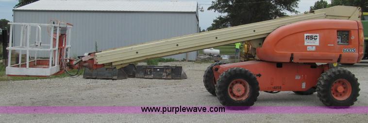 image for item G2020 1997 JLG 600S boom lift