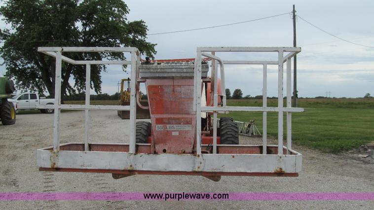 image for item G2020 1997 JLG 600S boom lift