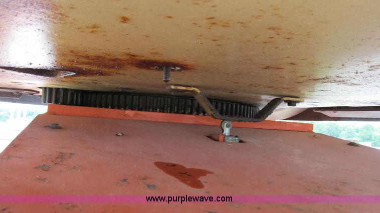 image for item G2020 1997 JLG 600S boom lift