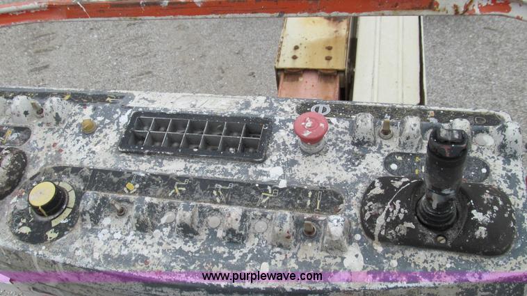 image for item G2020 1997 JLG 600S boom lift