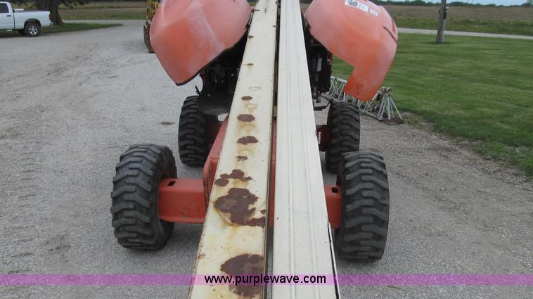 image for item G2020 1997 JLG 600S boom lift