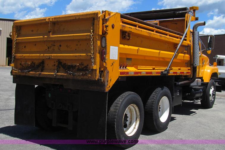 image for item G2021 2002 International F2554 dump truck