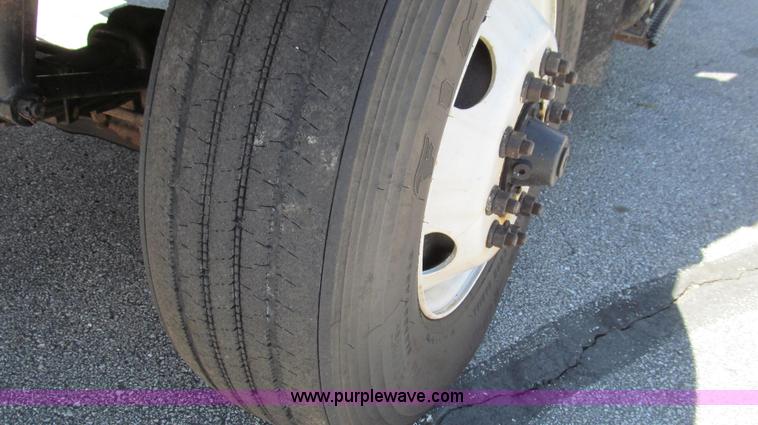 image for item G2021 2002 International F2554 dump truck