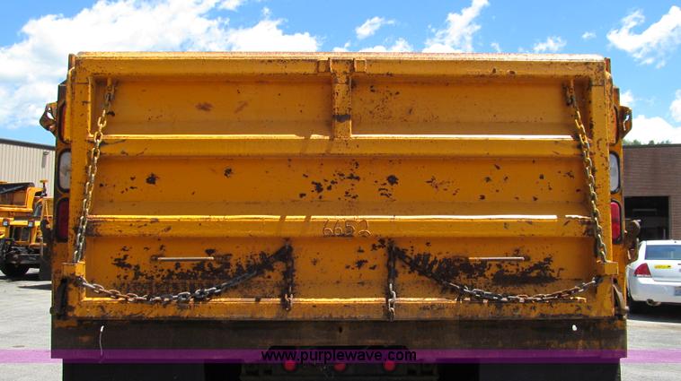 image for item G2021 2002 International F2554 dump truck