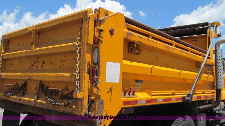 image for item G2021 2002 International F2554 dump truck