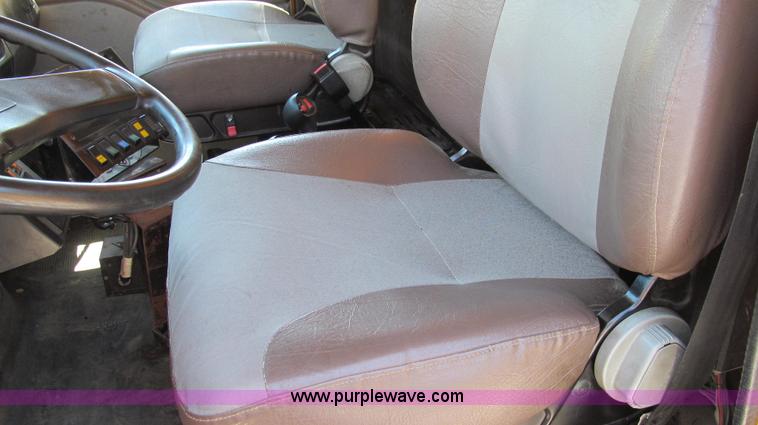 image for item G2021 2002 International F2554 dump truck