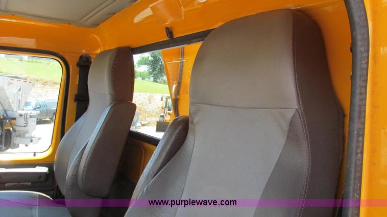 image for item G2021 2002 International F2554 dump truck