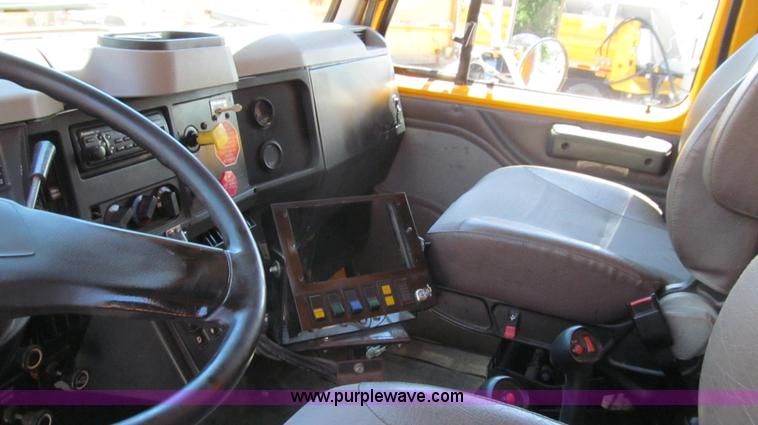 image for item G2021 2002 International F2554 dump truck