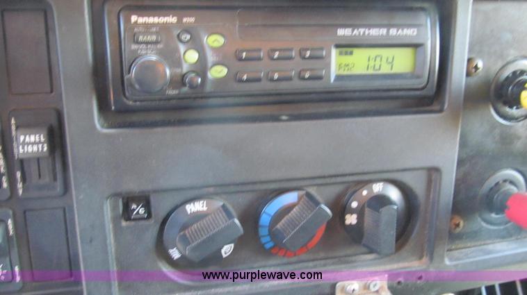 image for item G2021 2002 International F2554 dump truck