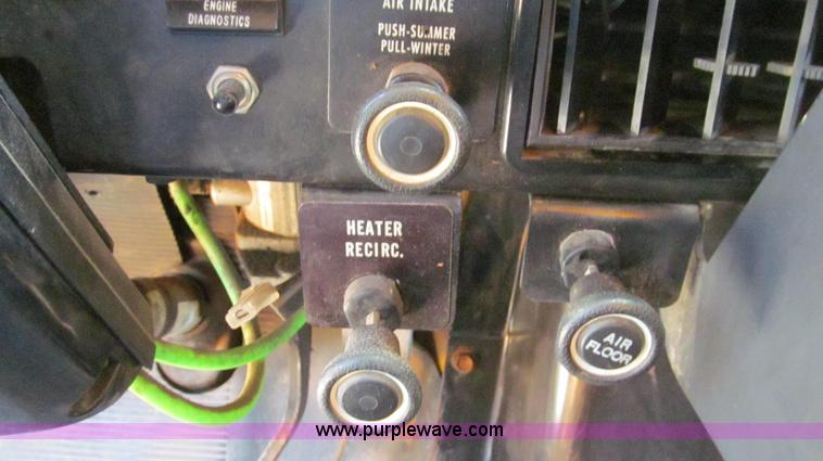 image for item G2021 2002 International F2554 dump truck