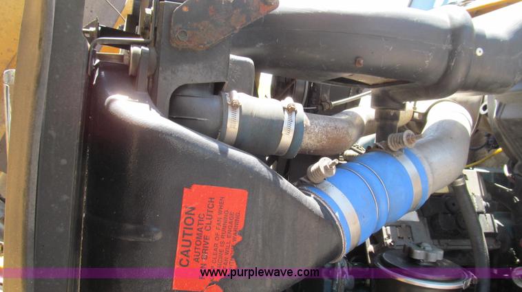 image for item G2021 2002 International F2554 dump truck